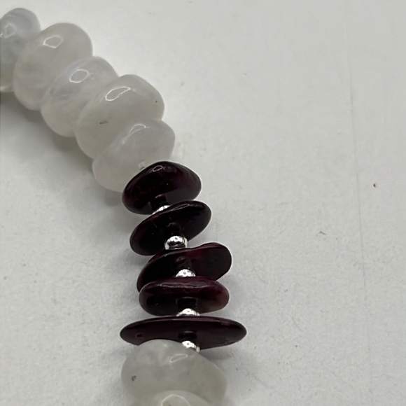 PURPLE SPINY OYSTER, MOONSTONE, AND STERLING SILVER BRACELET - Picture 5 of 14